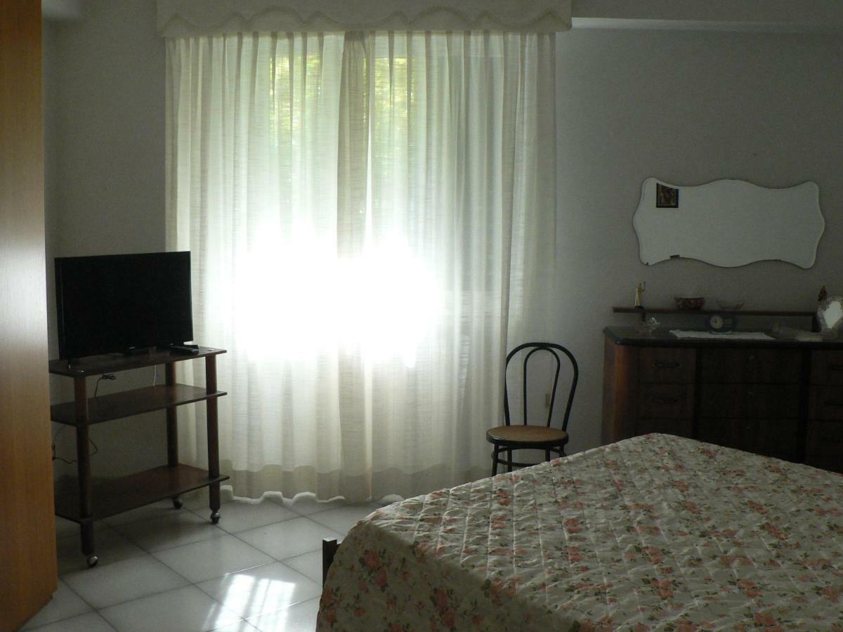 B&B Sun Garden Montoro Inferiore Bagian luar foto